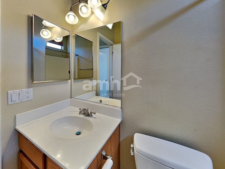 Building Photo - 16237 W Marconi Ave