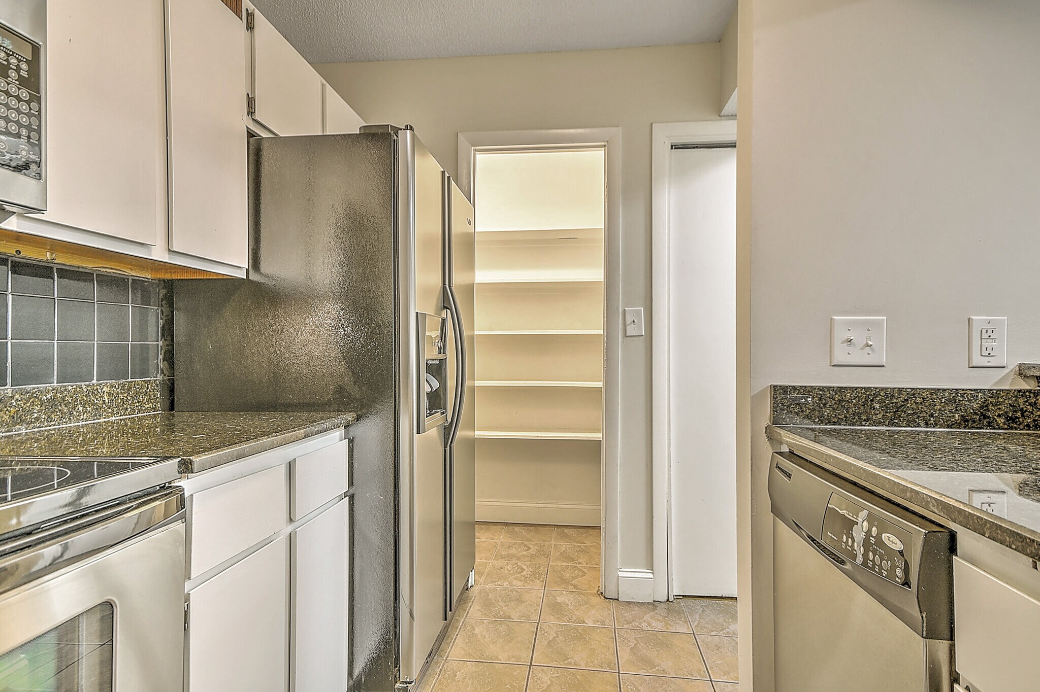 Building Photo - 109 Beechnut St