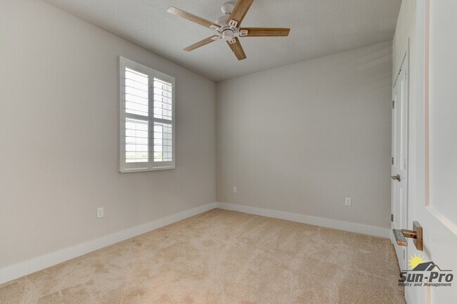 Building Photo - 3046 Isles Wy