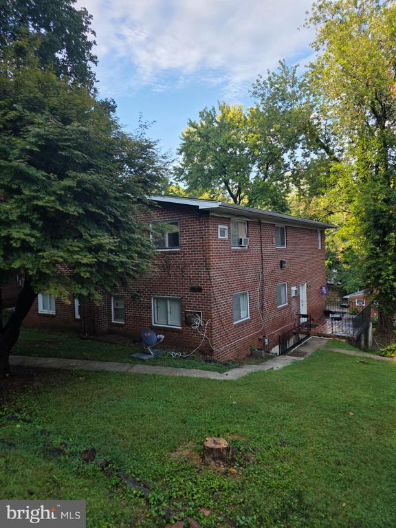 Primary Photo - 6407 Ridgeview Ave