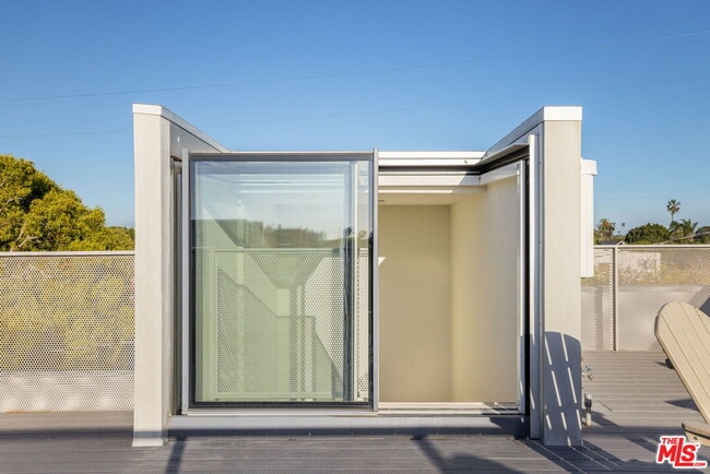 Building Photo - 4118 Wade St