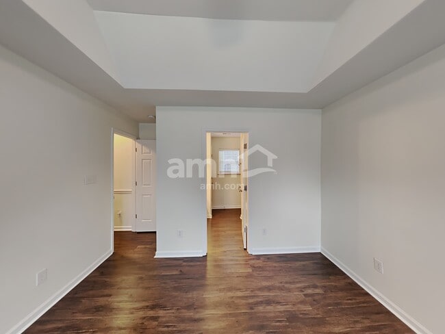 Building Photo - 4042 Maple Shore Dr