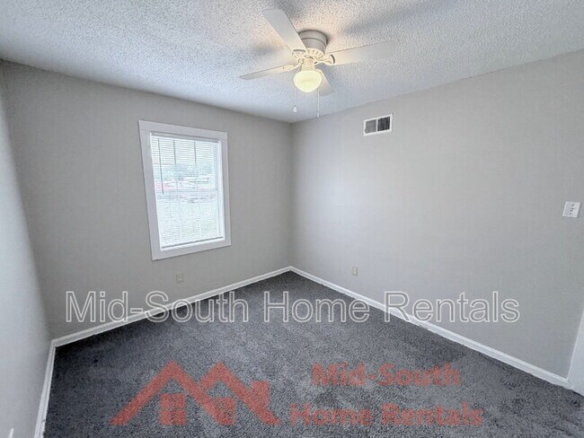 Building Photo - 474 Brockwood Cove