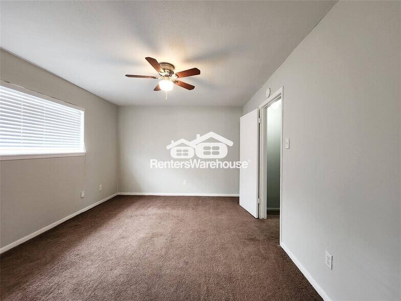 Building Photo - 8848 Kempwood Dr