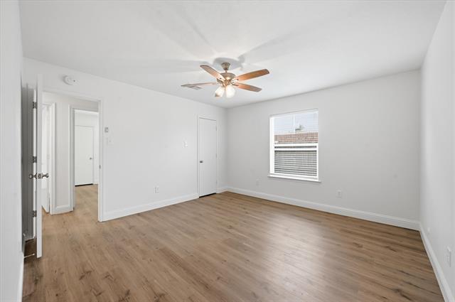 Building Photo - 7529 Meadowlark Ln N