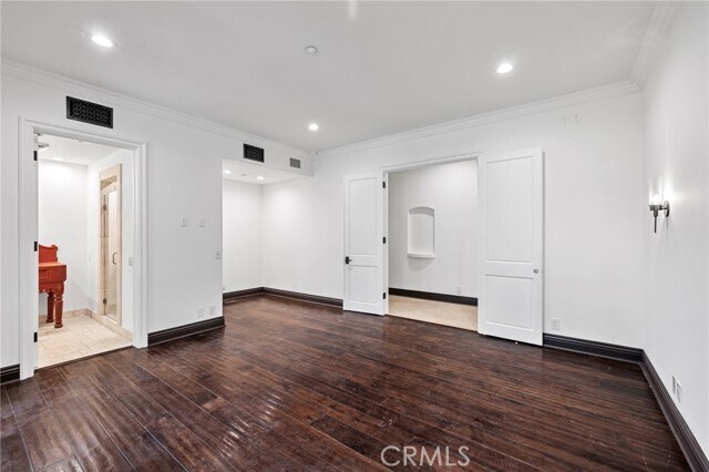 Building Photo - 1316 Beverly Grove Pl