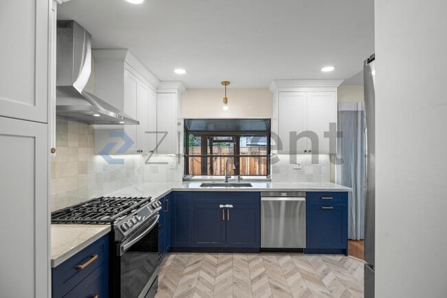 Building Photo - 4484 George Oaks Dr