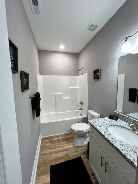 Building Photo - 57 Franktown Rd