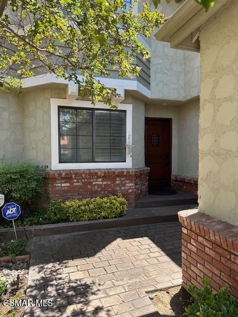 Building Photo - 29723 Strawberry Hill Dr