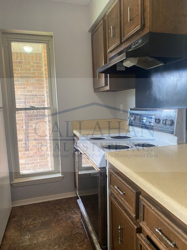 Building Photo - NLR 3 Bedroom Home