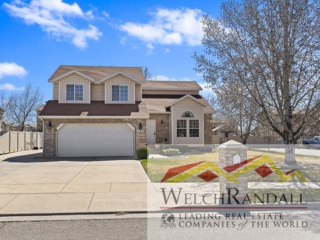 Building Photo - Charming Single-Family Home in Clinton