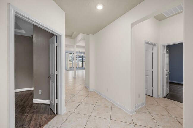 Building Photo - 8222 Lockridge Terrace Ln