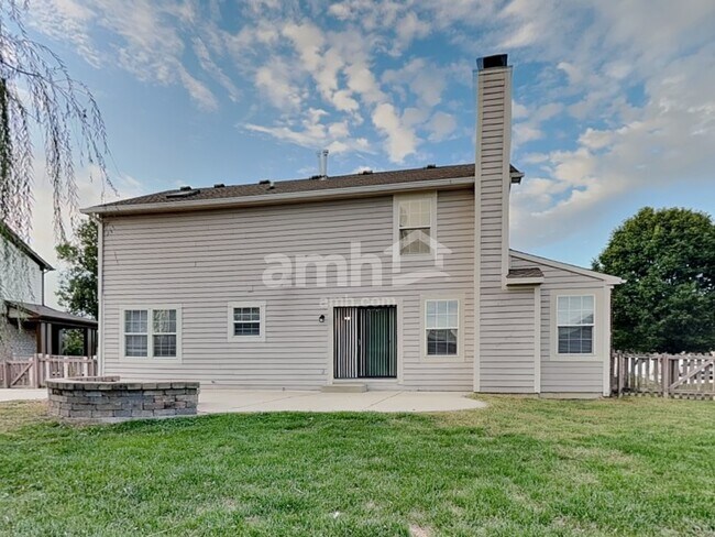 Building Photo - 1777 Woodstock Dr