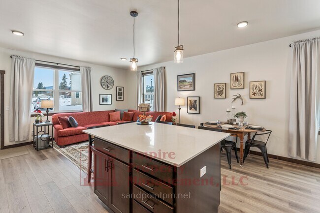 Building Photo - 41 Potlatch Lp