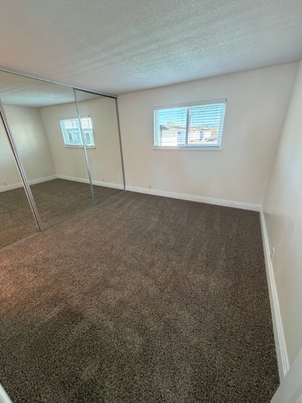 Building Photo - 931 W 19th St