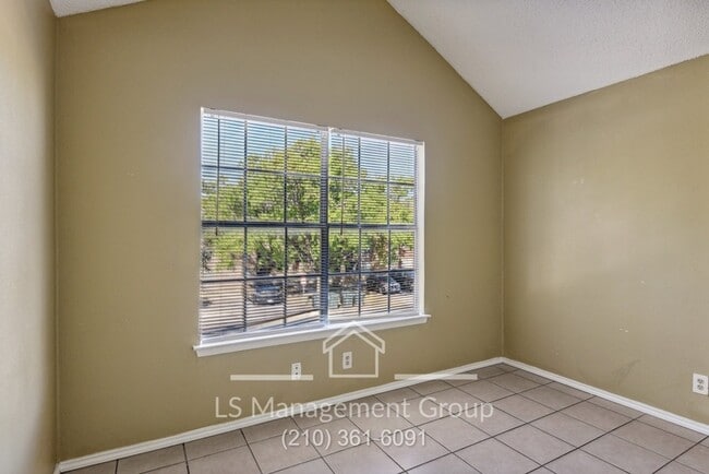 Building Photo - 6704 Windsor Hollow Dr