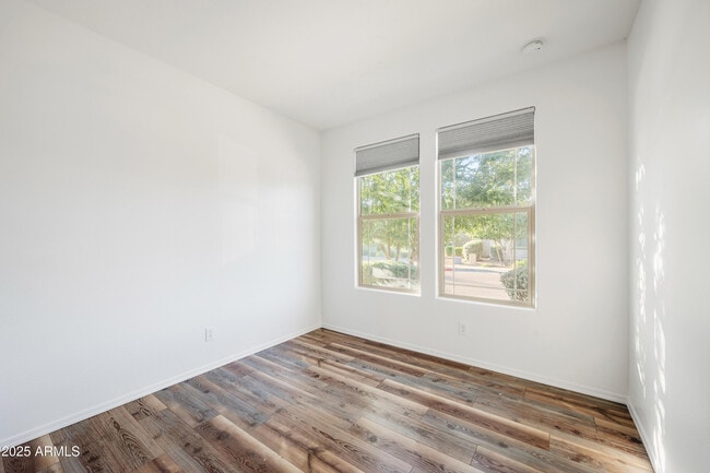 Building Photo - 2814 W Apollo Rd