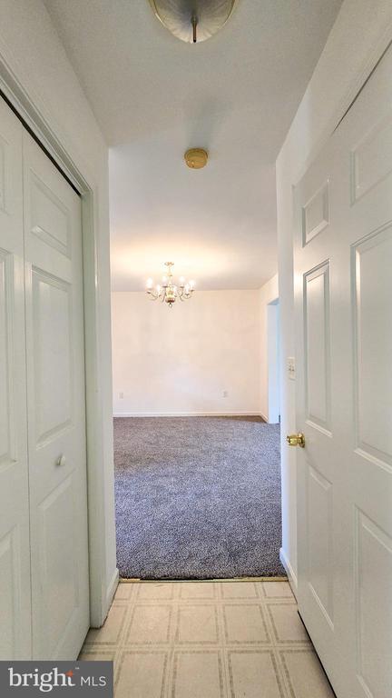 Building Photo - 1227 Cross Creek Dr