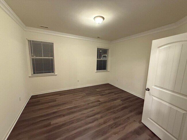 Building Photo - 2211 Nightfall Dr