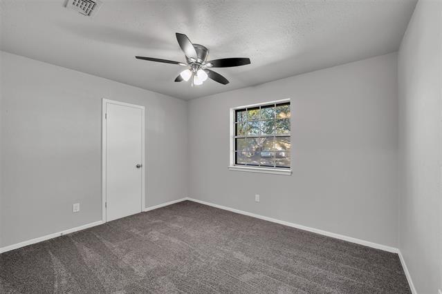 Building Photo - 121 Quail Creek Dr