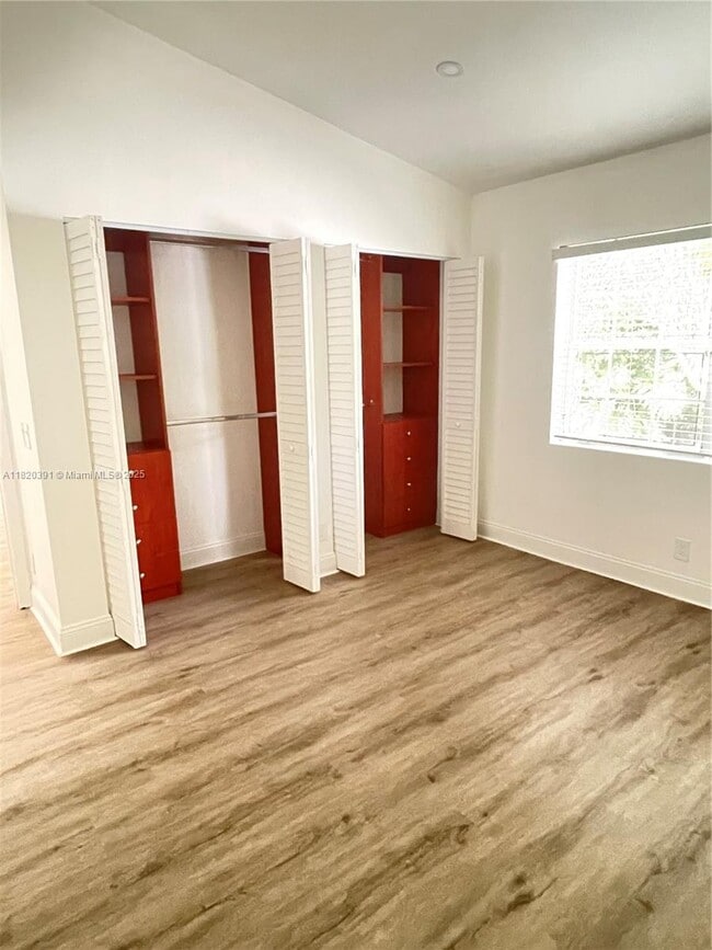 Building Photo - 1599 Springside Dr