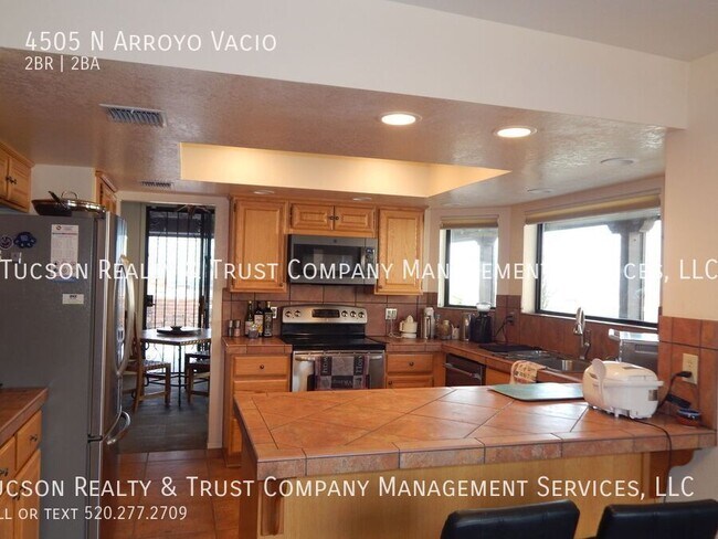 Building Photo - 4505 Arroyo Vacio