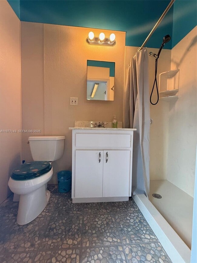 Building Photo - 3709 Grand Concourse