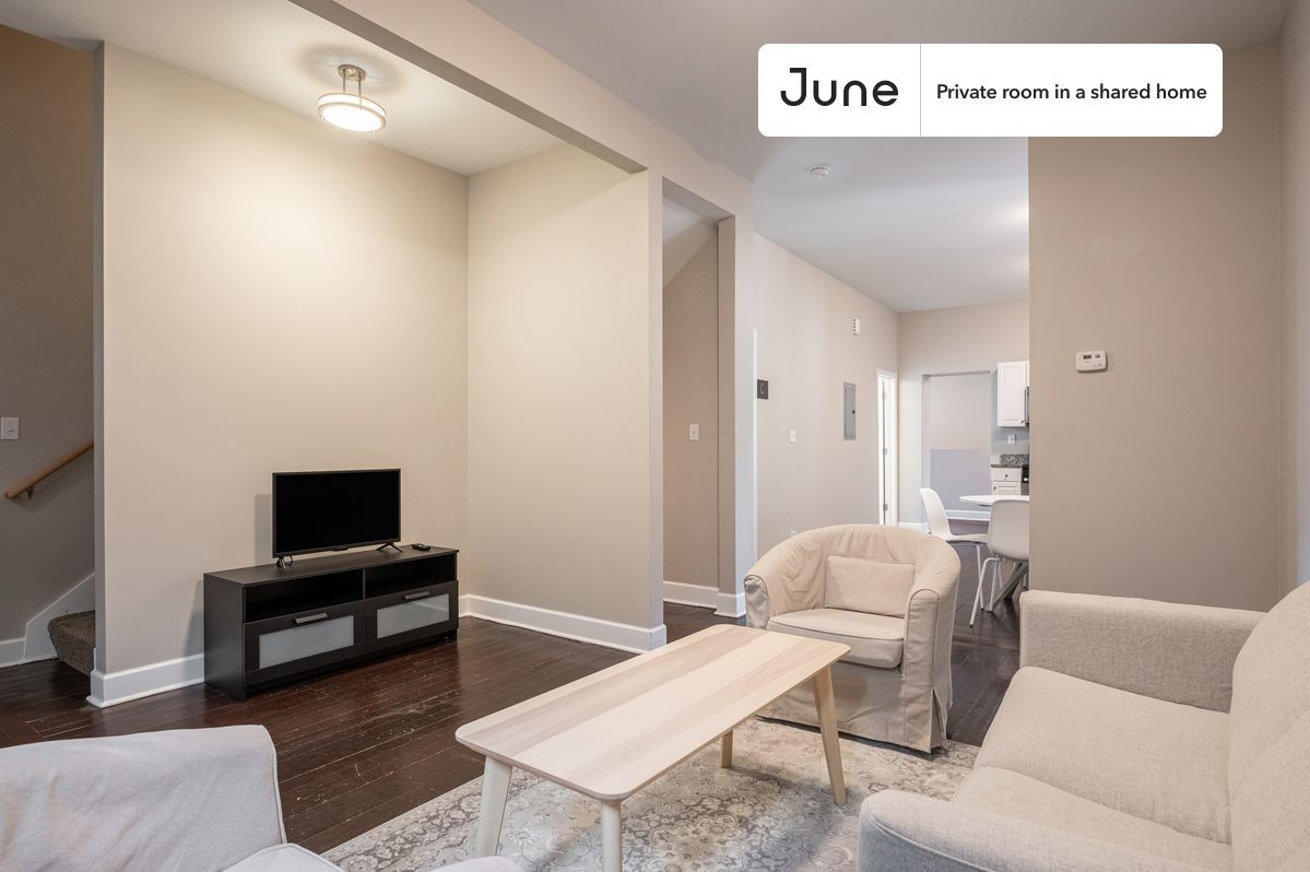 Building Photo - Room in Shared 5 bed/2 bath home