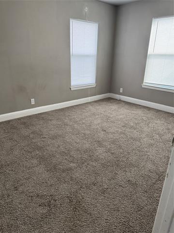 Building Photo - 2016 Deer Path Dr