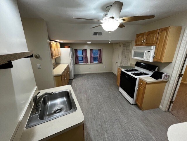 Building Photo - 15 Waterloo St