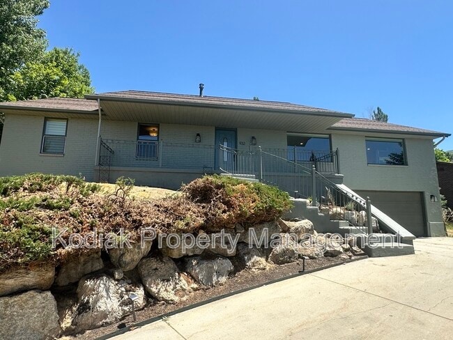 Building Photo - 932 Northridge Dr