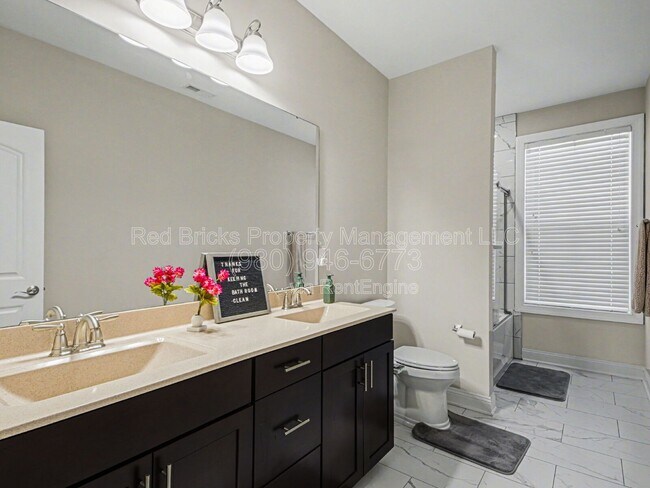 Building Photo - 8742 Whitehawk Hill Rd