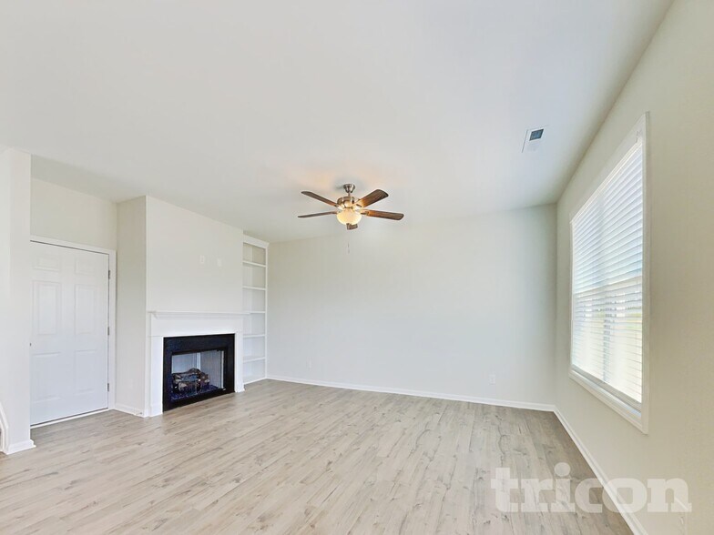 Building Photo - 192 Olde Pl