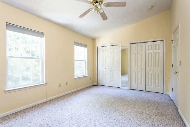 Building Photo - 637 Stonewall Dr