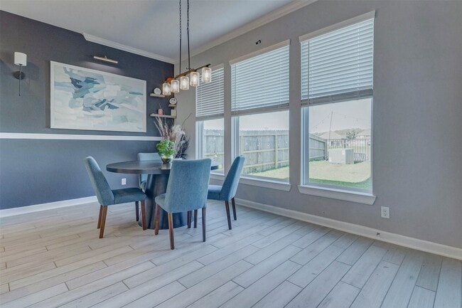 Building Photo - 24402 Kingelm Lk Dr