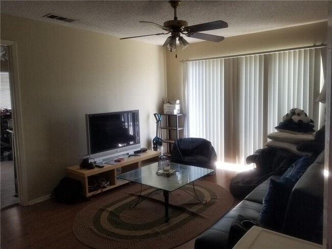 Building Photo - 3115 Helms St