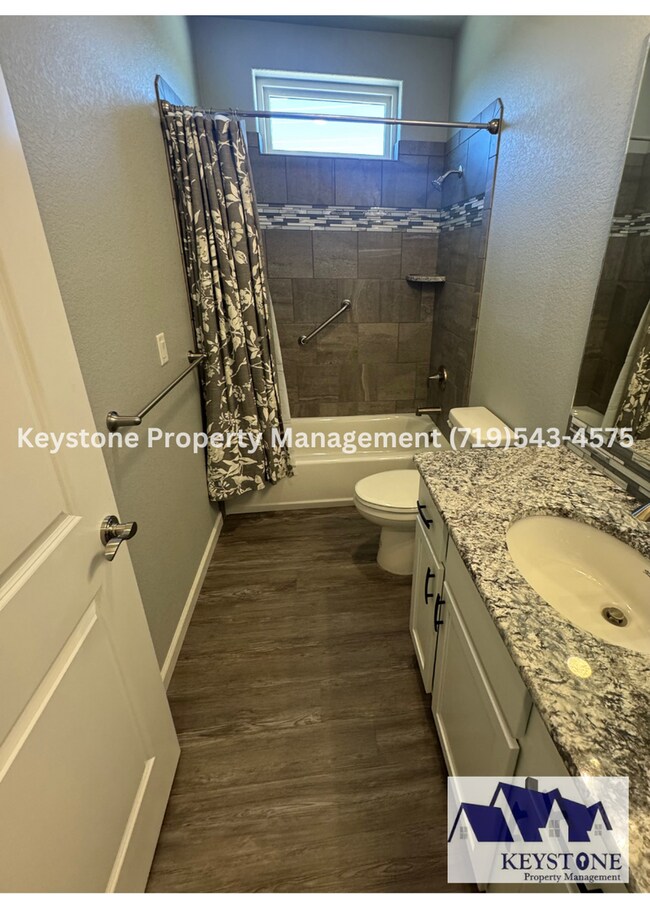 Building Photo - Gated Community - One Level Living  2 Bedr...