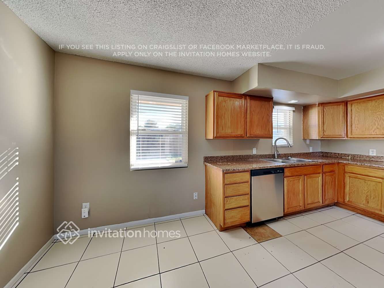 Building Photo - 11511 E Broadway Rd