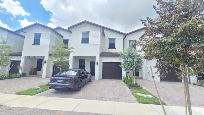 Primary Photo - 226 SW 159th Ct