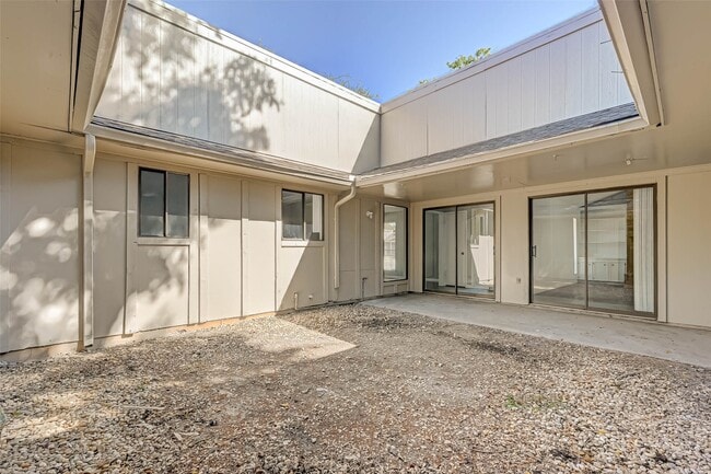 Building Photo - 4302 Wildacres Dr