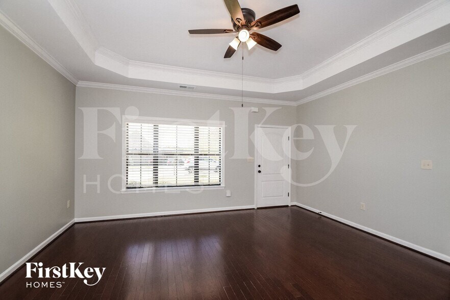 Building Photo - 5573 Timber Leaf Trail