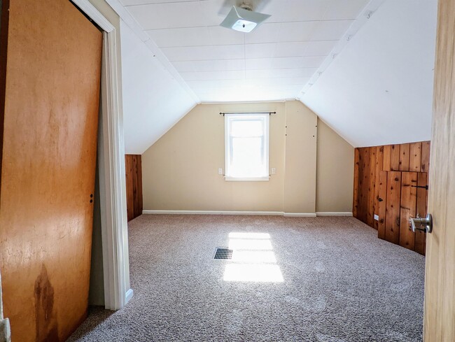 Building Photo - 514 N Emerson St