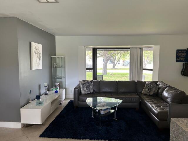 Building Photo - 2400 SW 86th Ave