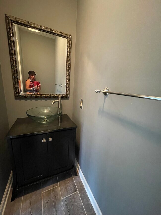 Building Photo - 5937 Monticello Rd