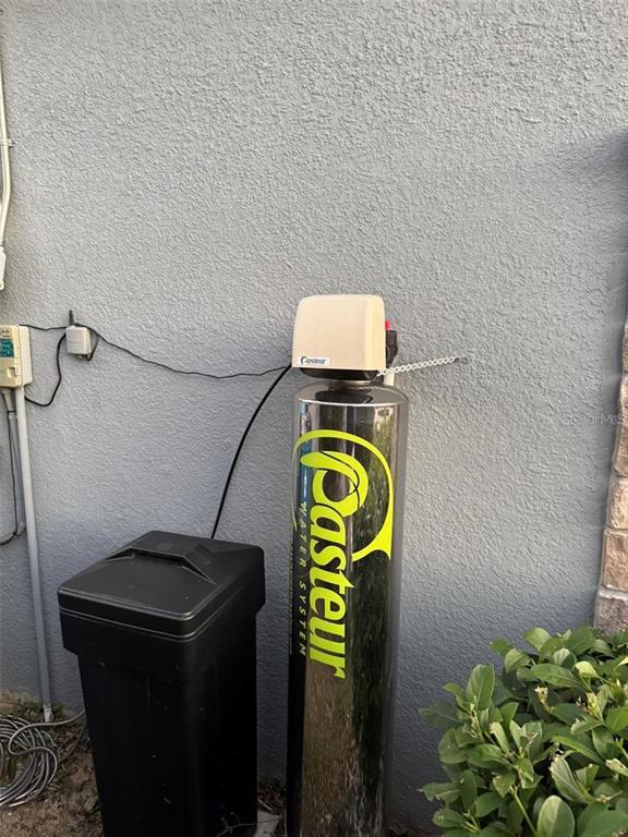 Building Photo - 748 Citrus Isle Dr