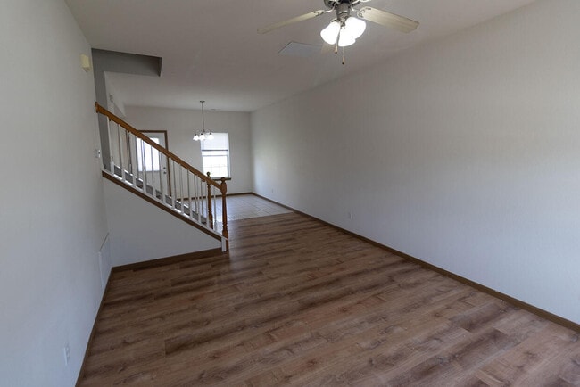 Building Photo - 5000 Derby Ridge Dr