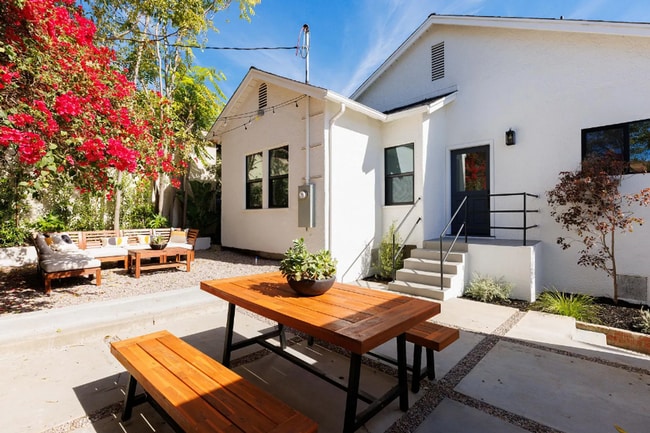 Building Photo - Stunning Echo Park house + Creative Space/Studio - Prime location walking distance to Sunset Blvd...