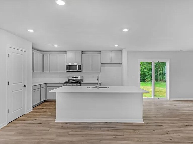 Building Photo - 13124 Hampton Bay Ln