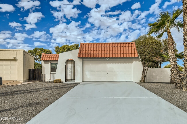 Building Photo - 17030 E Calaveras Ave