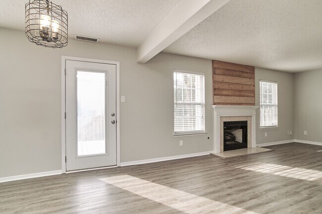 Building Photo - 3 BD/2.5 BA in Fishers!